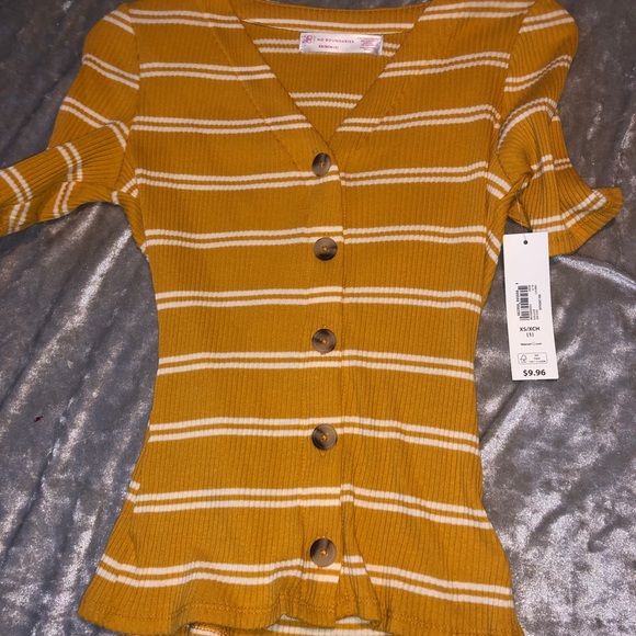 Cute striped shirt - Picture 1 of 1